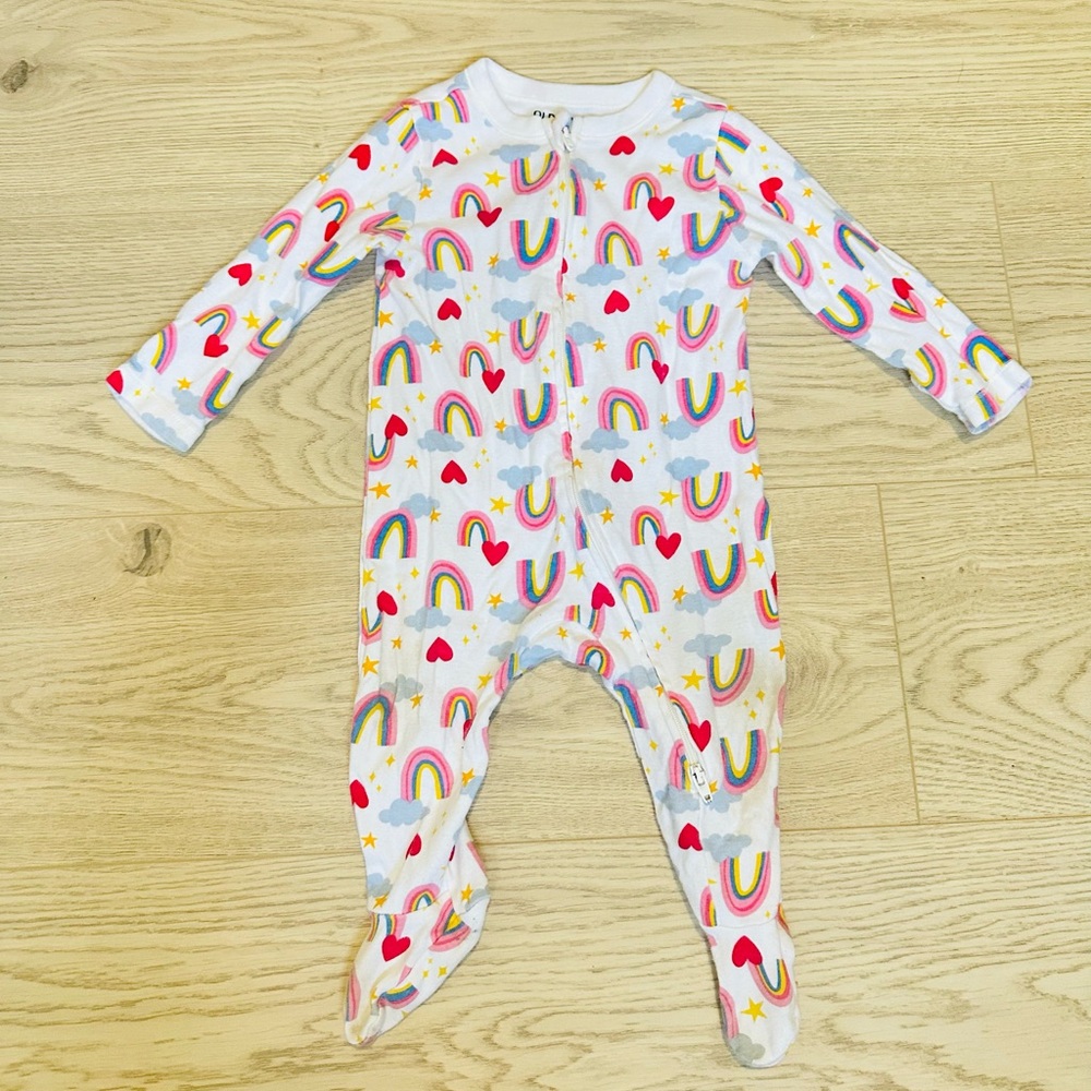 Old Navy Infant Onesie with Rainbow and Star Design